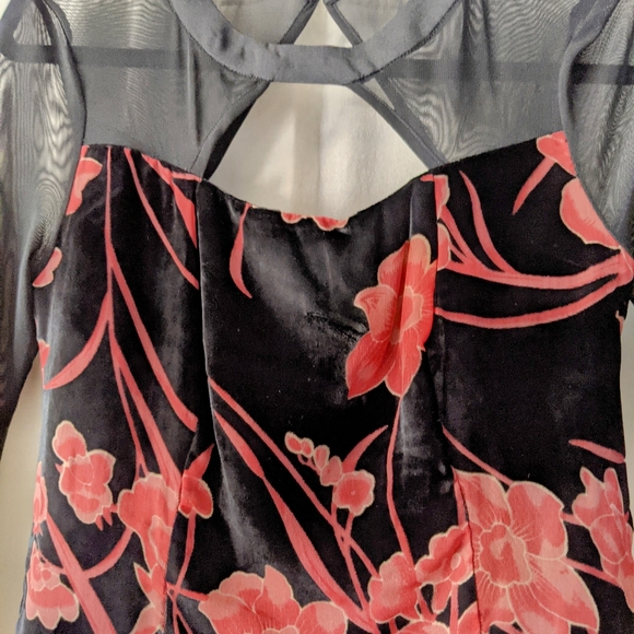 BCBG- Generation Floral Burnout Mini w/Tags sz 6 - Picture 8 of 12